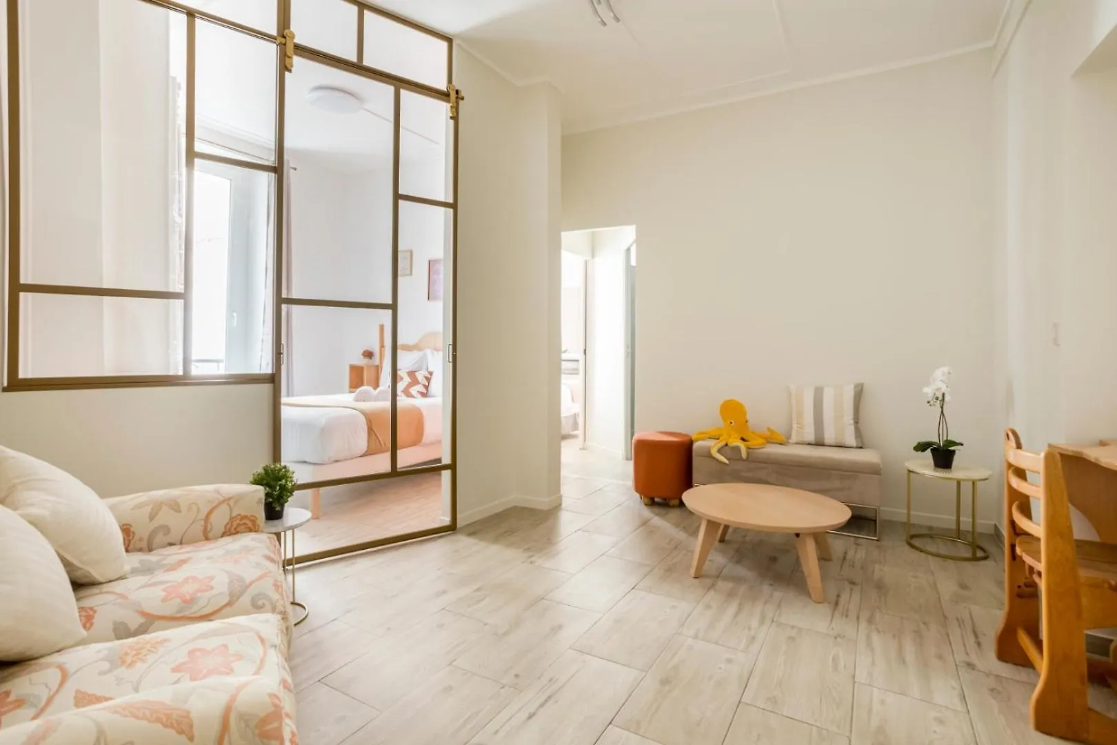 Reva Suites Paris Apart Otel