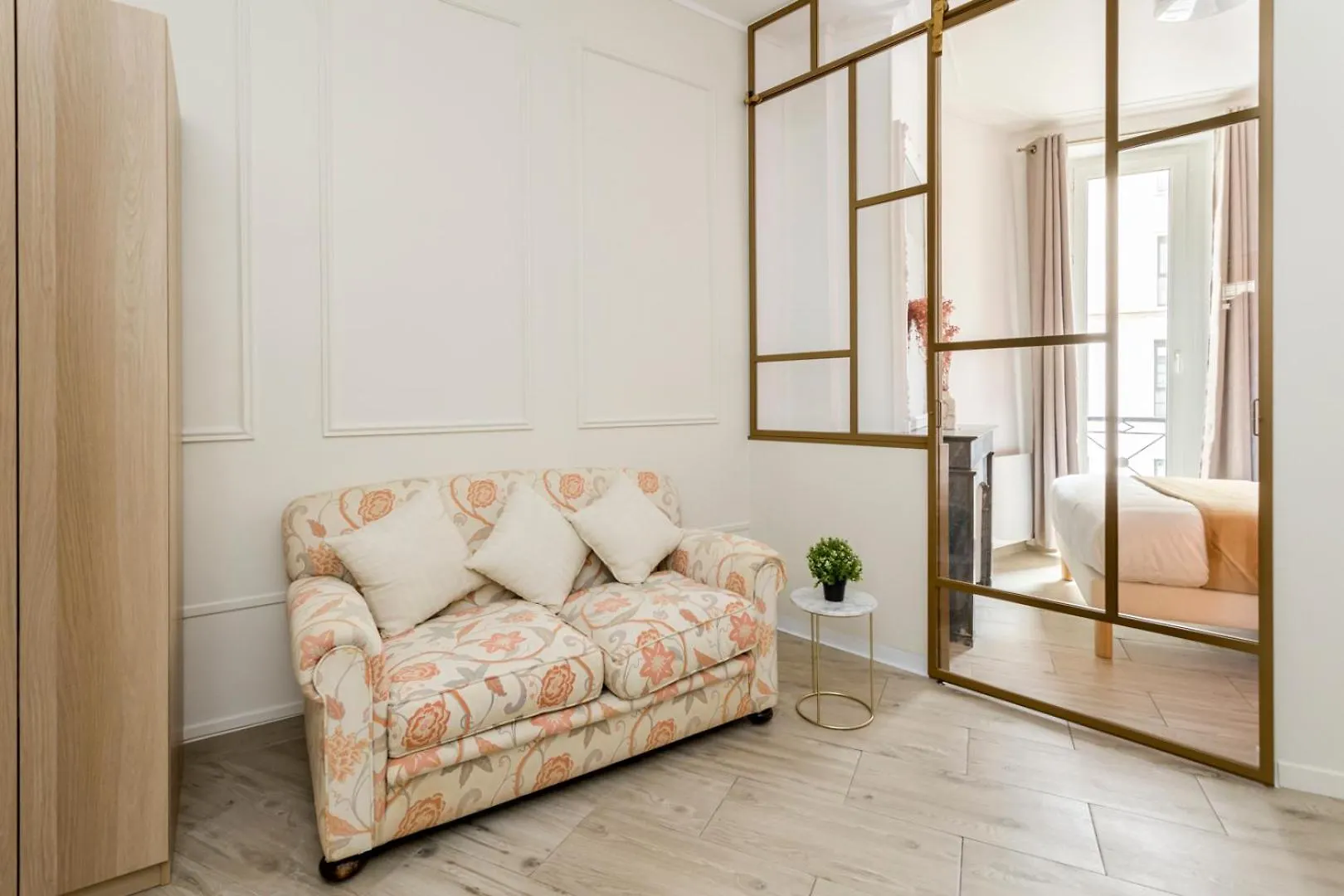 Apart Otel Reva Suites Paris Fransa